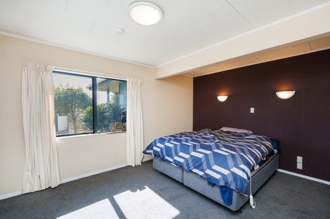 Photo of property in 28 Peppertree Glade, Kelvin Grove, Palmerston North, 4414