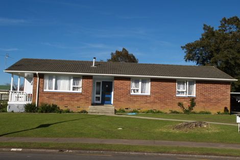Photo of property in 35 Mcnaughton Avenue, Mangere East, Auckland, 2024
