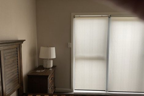 Photo of property in 2/19 Garadice Road, Rothesay Bay, Auckland, 0630