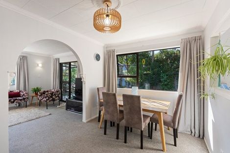 Photo of property in 56a Rewarewa Crescent, Waikanae, 5036