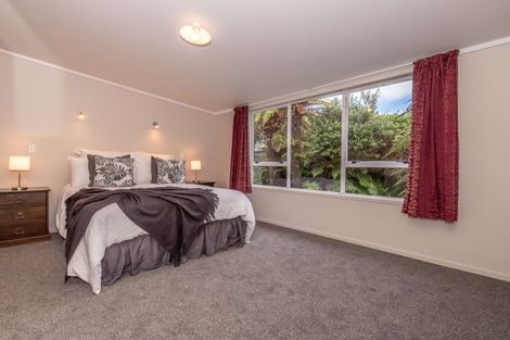 Photo of property in 6 Shelswell Street, Westport, 7825