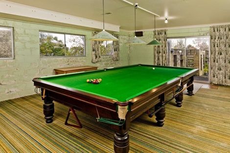 Photo of property in 245 Don Buck Road, Massey, Auckland, 0614