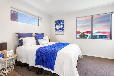 Photo of property in 5/89 Hobsonville Point Road, Hobsonville, Auckland, 0616