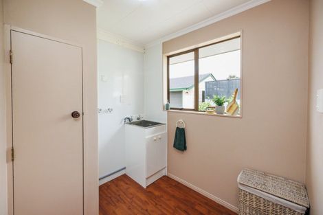 Photo of property in 39 Pencarrow Street, Highbury, Palmerston North, 4412