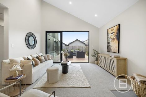 Photo of property in 22 Bale Road, Jacks Point, 9371