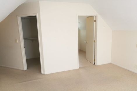 Photo of property in 19h Claremont Way, East Tamaki Heights, Auckland, 2016