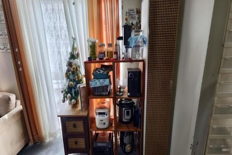 Photo of property in 2 Halswell Street, Mangere East, Auckland, 2024