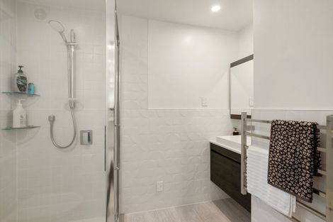 Photo of property in 1 Woodstock Road, Fairfield, Hamilton, 3214
