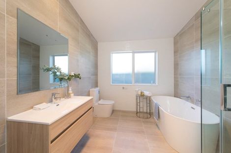 Photo of property in 13 Floyd Road, Riverhead, 0820