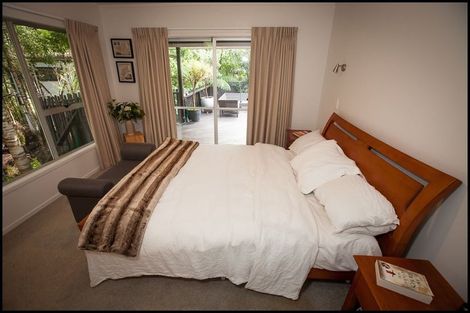 Photo of property in 30 Mappin Place, Chatswood, Auckland, 0626