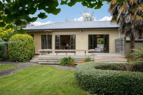 Photo of property in 18 Queen Street, Cambridge, 3434