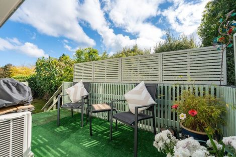 Photo of property in 1 Irene Crescent, Dinsdale, Hamilton, 3204