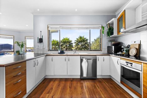 Photo of property in 64 Franklin Road, Bay View, Napier, 4104