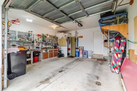 Photo of property in 1 Pinedale Parade, Milson, Palmerston North, 4414