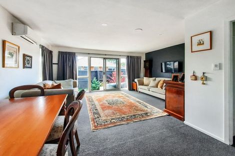 Photo of property in 3 Meadow Street, Papanui, Christchurch, 8052