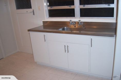 Photo of property in 94-96 Chelwood Street, Takaro, Palmerston North, 4412