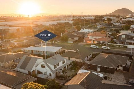Photo of property in 563 Maunganui Road, Mount Maunganui, 3116