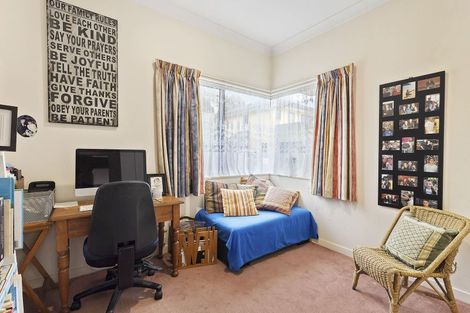 Photo of property in 5u8 Court Road, Tawa, Wellington, 5028