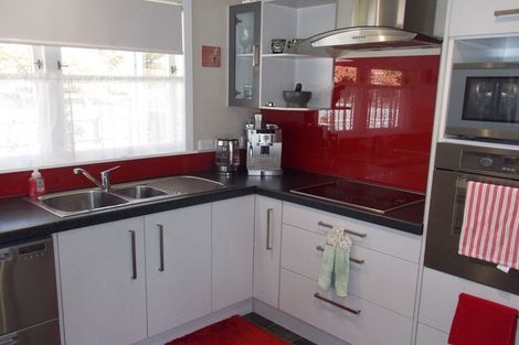 Photo of property in 16 Ongo Road, Hunterville, 4730