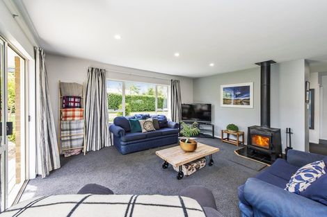 Photo of property in 18 Queen Street, Coalgate, 7673