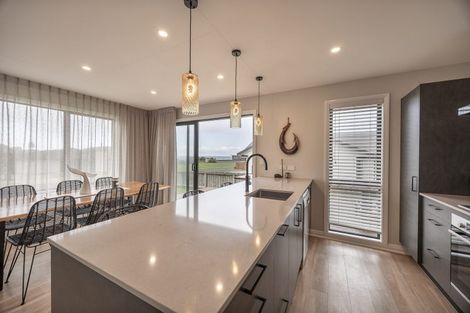 Photo of property in 1 Ambergris Place, Baylys Beach, 0377