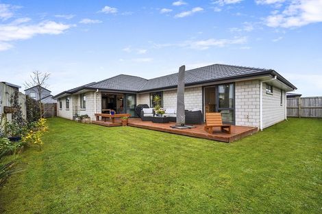 Photo of property in 13 Kimbolton Street, Rototuna North, Hamilton, 3210