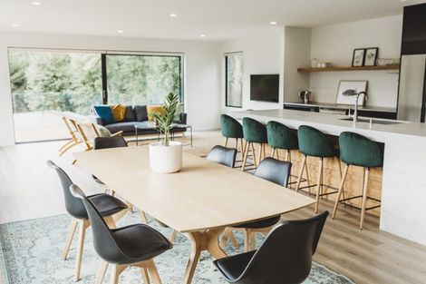 Photo of property in 6 Bright Way, Lower Vogeltown, New Plymouth, 4310