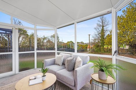 Photo of property in 21 Wainoni Road, Wainoni, Christchurch, 8061
