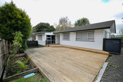 Photo of property in 48 Salamanca Road, Sunnynook, Auckland, 0620