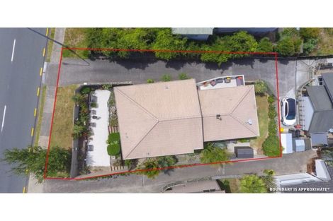 Photo of property in 272 Glamorgan Drive, Northcross, Auckland, 0630