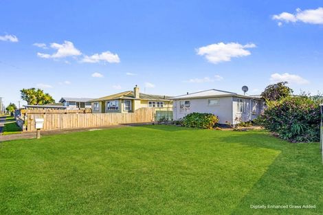 Photo of property in 63 Bamber Street, Castlecliff, Whanganui, 4501