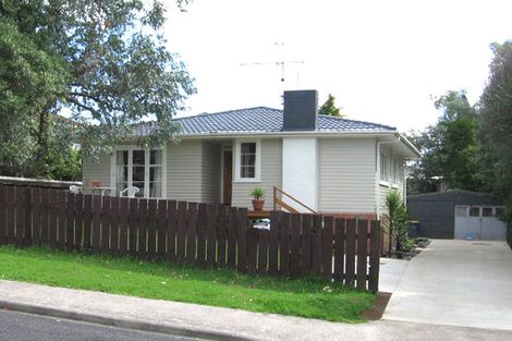 Photo of property in 10 Brookfield Road, Te Atatu Peninsula, Auckland, 0610