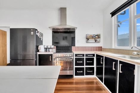 Photo of property in 33 Landing Road, Whakatane, 3120