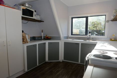 Photo of property in 9 Toporoa View, Ascot Park, Porirua, 5024