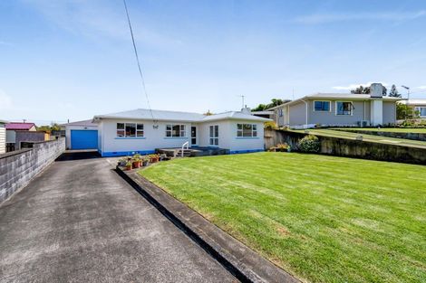 Photo of property in 3 Rospeath Crescent, Spotswood, New Plymouth, 4310