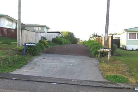 Photo of property in 122b Triangle Road, Massey, Auckland, 0614