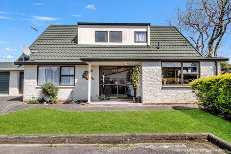 Photo of property in 4 Charisma Court, Kelvin Grove, Palmerston North, 4414