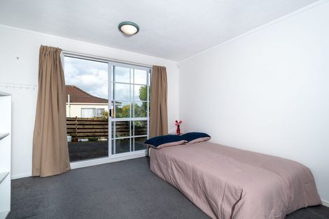 Photo of property in 48 Donovan Avenue, Massey, Auckland, 0614