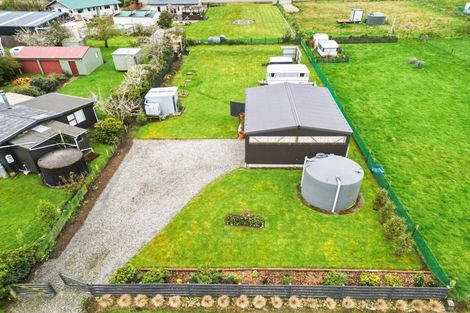 Photo of property in 9 Cleadon Street, Waikaia, 9778