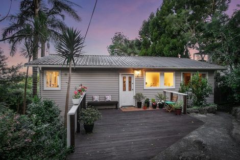 Photo of property in 50 Pleasant Road, Glen Eden, Auckland, 0602