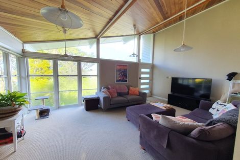 Photo of property in 10 Kororo Street, Northcote, Auckland, 0627