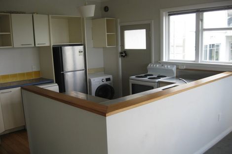 Photo of property in 11 Alexandra Road, Roseneath, Wellington, 6021