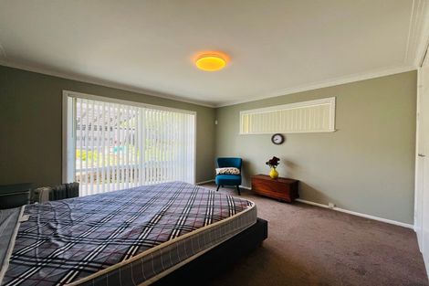 Photo of property in 21 Bleakhouse Road, Howick, Auckland, 2014