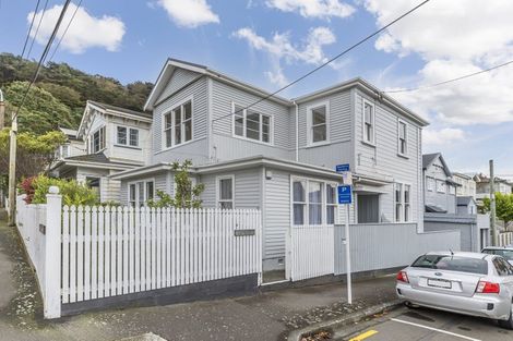 Photo of property in 10 Park Street, Thorndon, Wellington, 6011