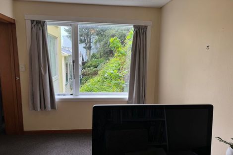 Photo of property in 131u4 Glenmore Street, Kelburn, Wellington, 6012