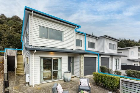 Photo of property in 5 Pacific View, Whitby, Porirua, 5024