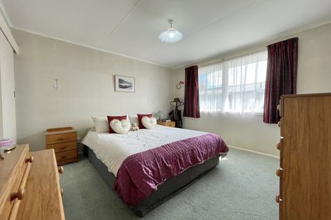 Photo of property in 10 Ruru Place, Tokoroa, 3420