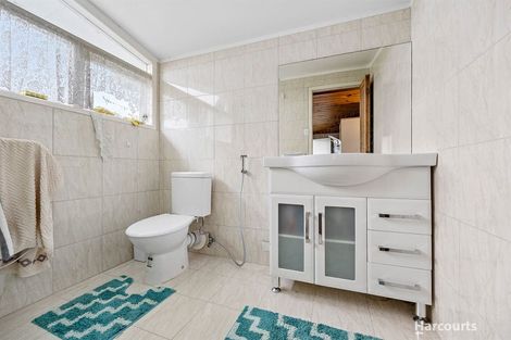 Photo of property in 2 Coburg Street, Henderson, Auckland, 0612