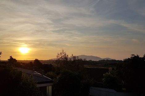 Photo of property in 9 Amokura Street, Waikanae, 5036