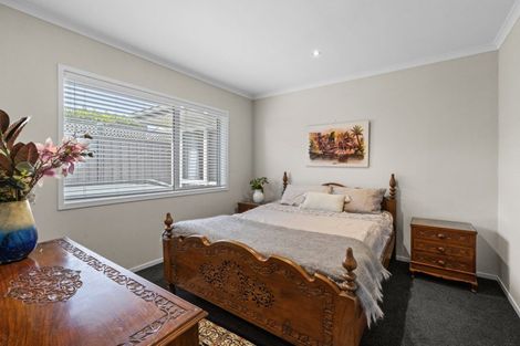 Photo of property in 1 Whakatomo Place, Havelock North, 4130